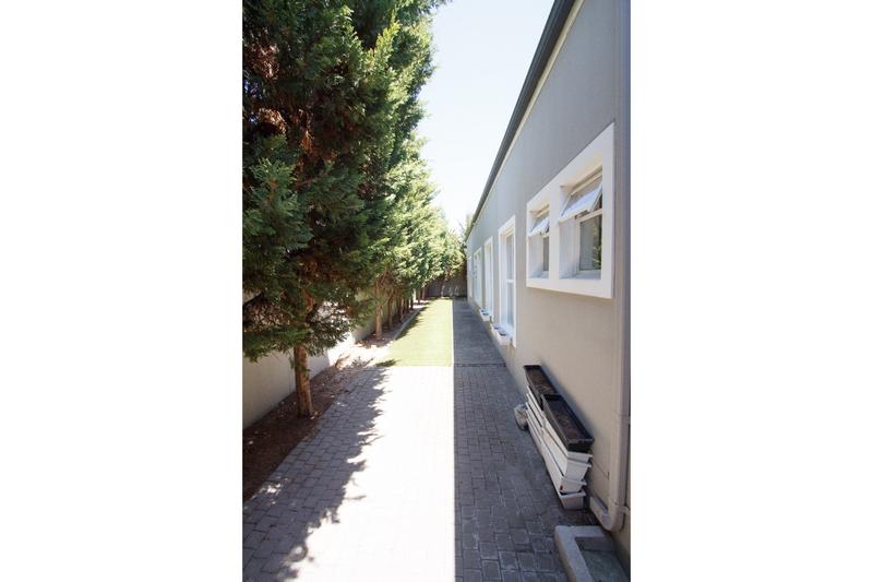 4 Bedroom Property for Sale in Sonstraal Western Cape